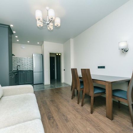 Luxury Apartments Киев Екстериор снимка