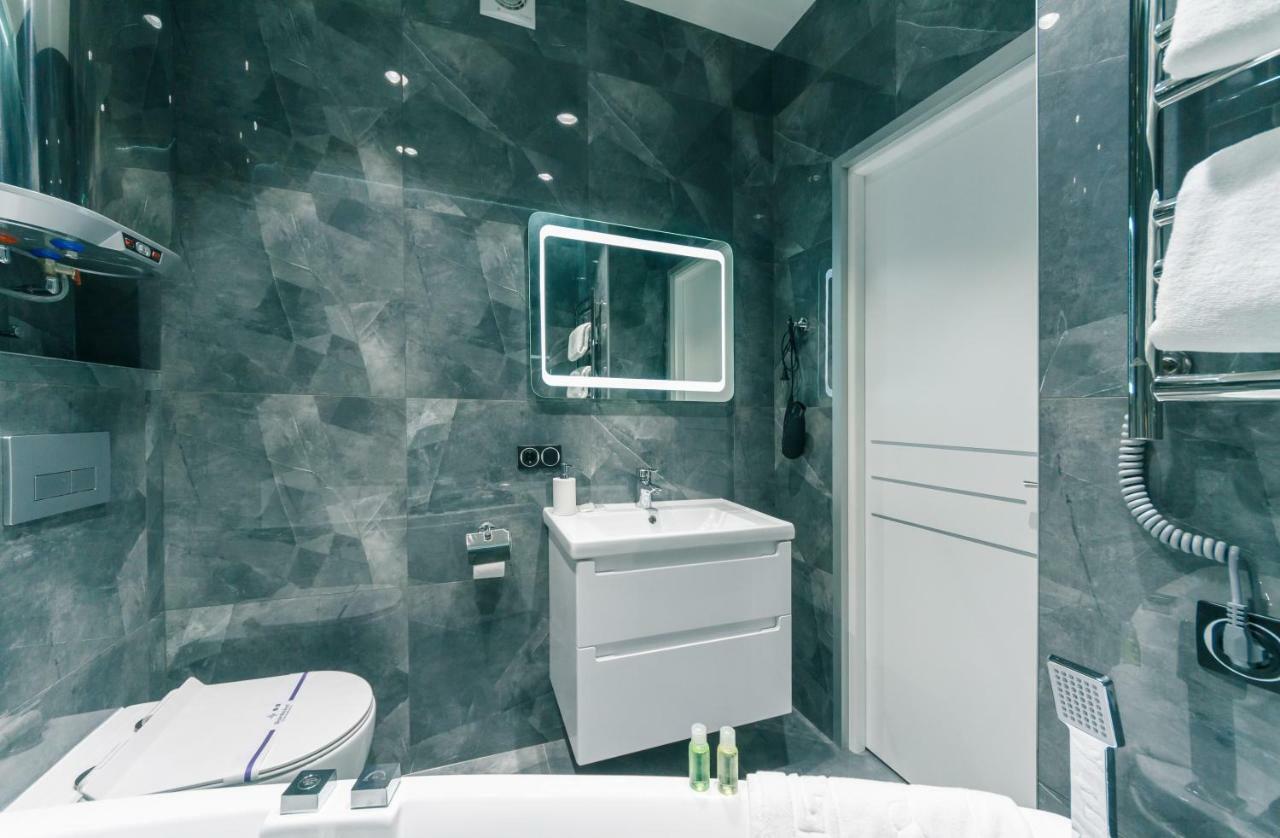Luxury Apartments Киев Екстериор снимка
