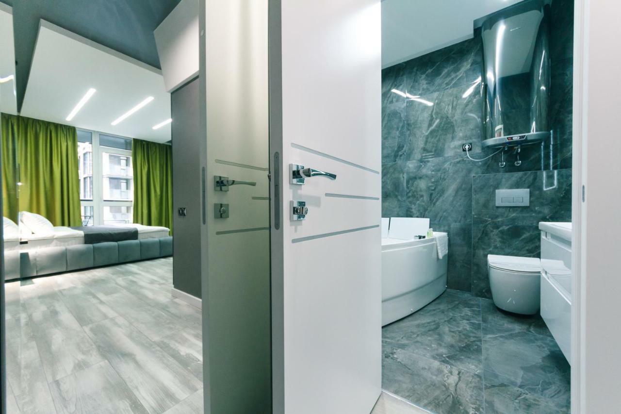 Luxury Apartments Киев Екстериор снимка