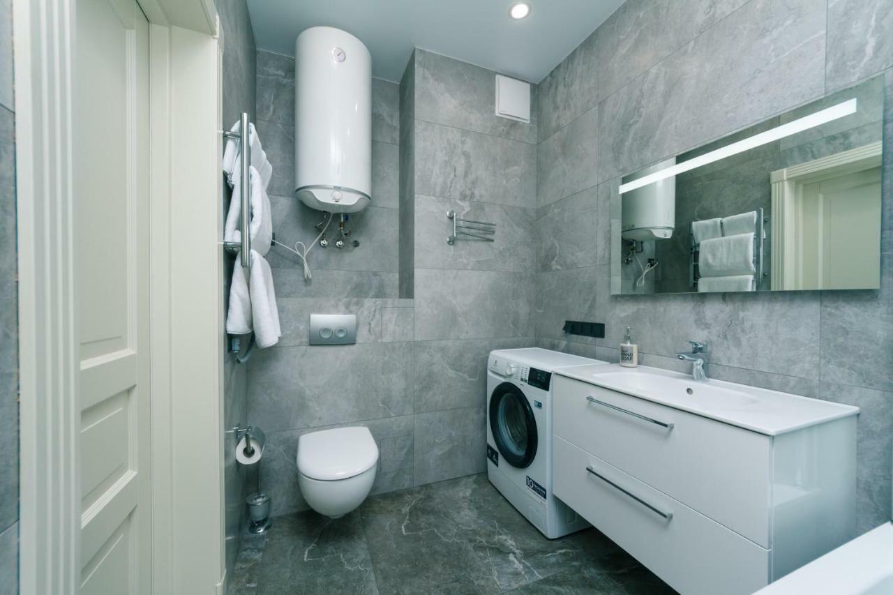 Luxury Apartments Киев Екстериор снимка